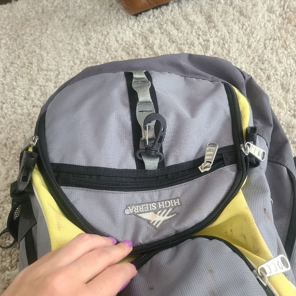 High Sierra Backpack - Picture 3 of 9